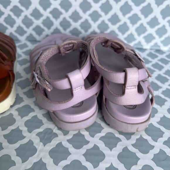 Wonder Nation Set of 2 Gladiator Sandals Size 11 Toddler Pre-Loved - Picture 7 of 9